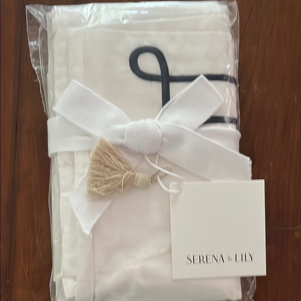 Serena and Lily Southport Sheeting  Standard Case